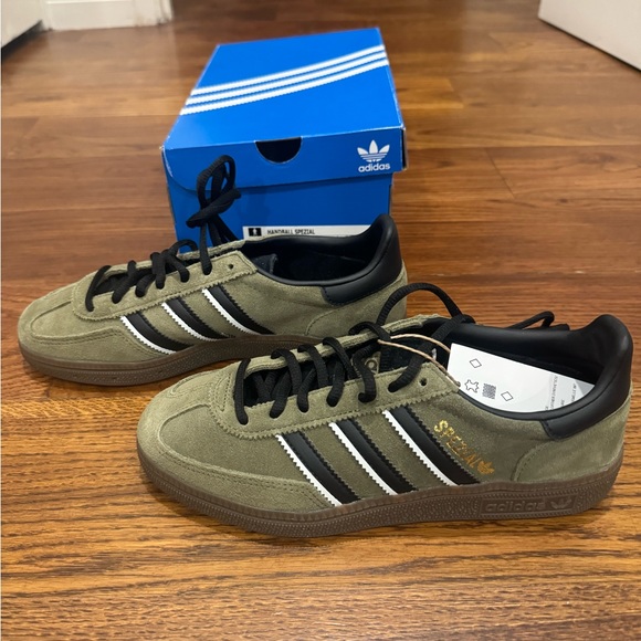Adidas Handball Spezial in Focus Olive / Core Black / Crystal White, Size 4.5 - Picture 10 of 10